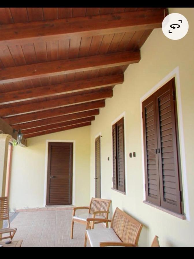 Agriturismo Da Patrizia Simaxis Eksteriør billede